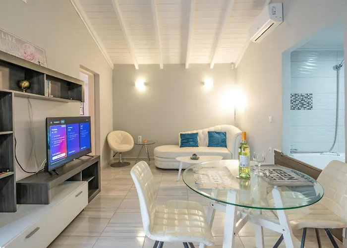 Luxury Just For 2 Halikounas